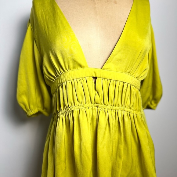 Anthropologie women’s amazing Dolan chartreuse short sleeve top small - Picture 7 of 7
